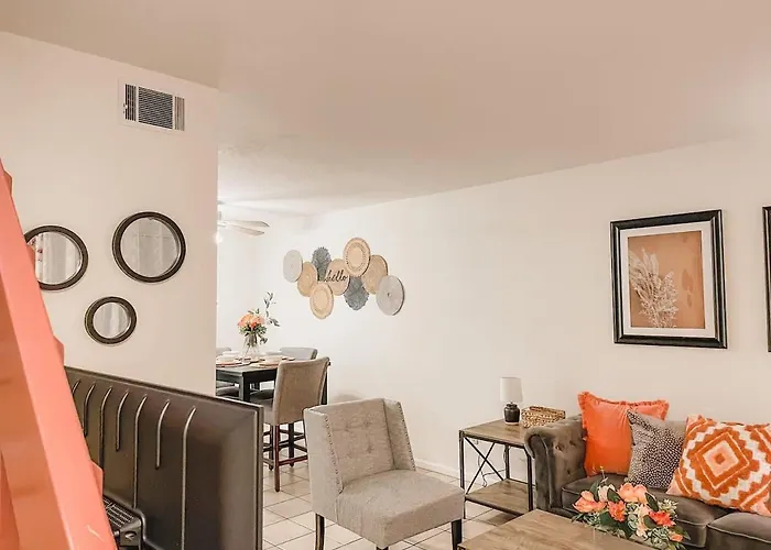 Holiday home Affordable Retro Retreat 80s Townhome Tallahassee